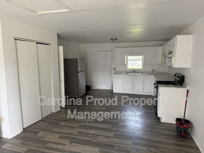 Building Photo - 4134 Corbett Cir
