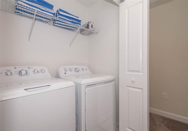 Building Photo - 8982 Stinger Dr
