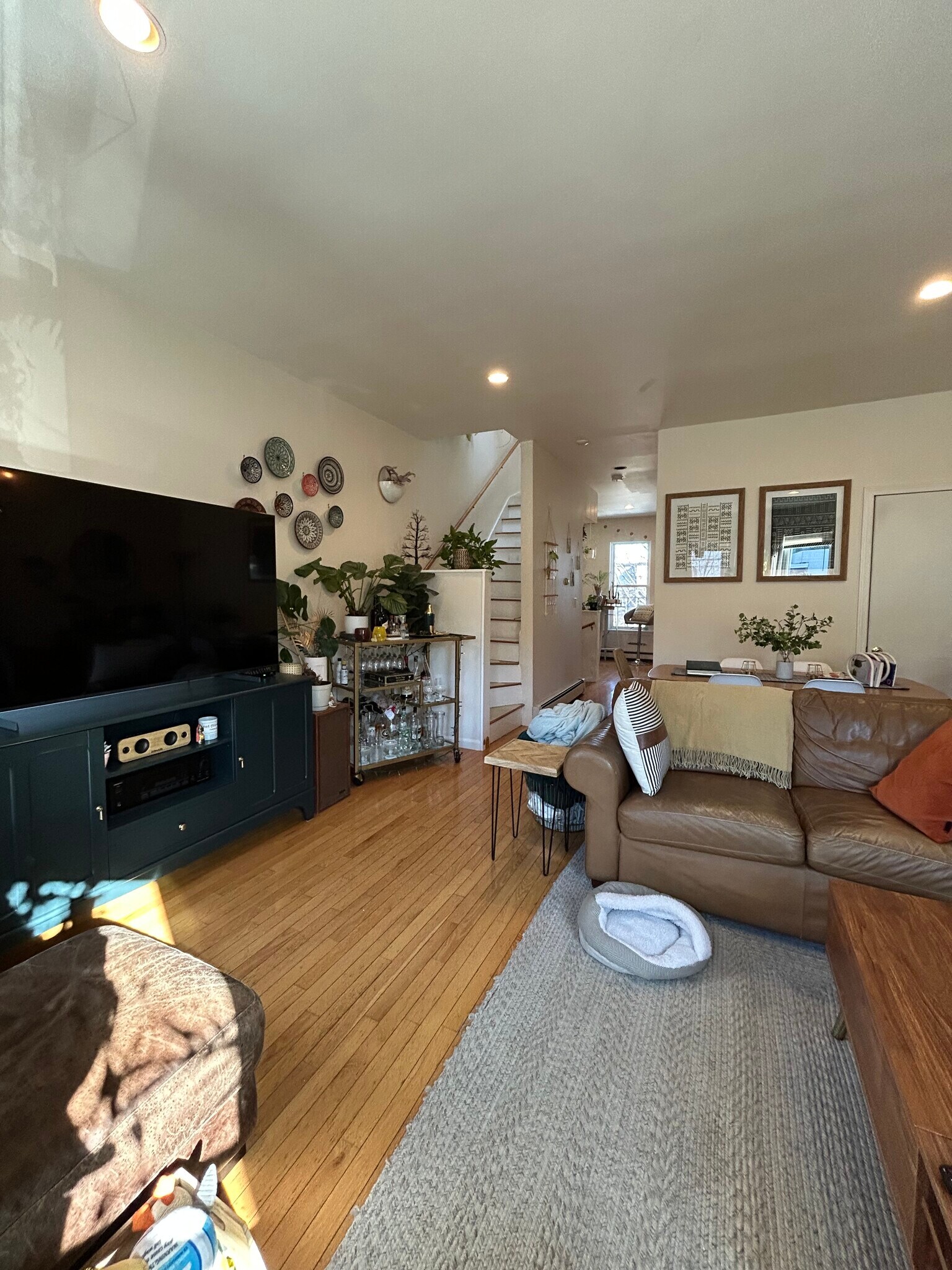 Building Photo - 33 Delle Ave