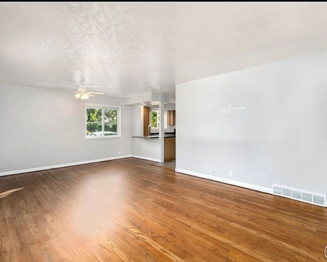 Building Photo - Charming 3 Bedroom / 2 Bath Home Near City Park – Fort Collins