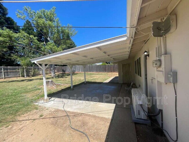 Building Photo - 8255 Oahu Dr