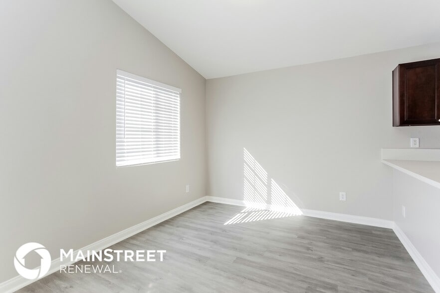 Building Photo - 4345 E Philadelphia Ave