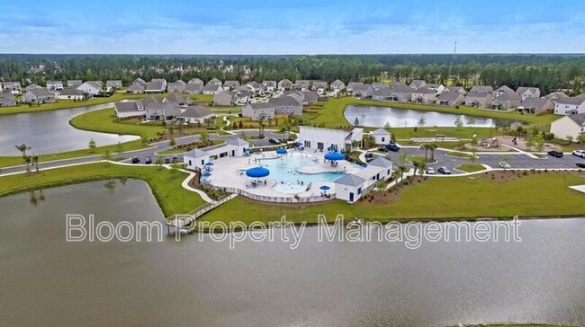 Building Photo - 602 Solar Ct