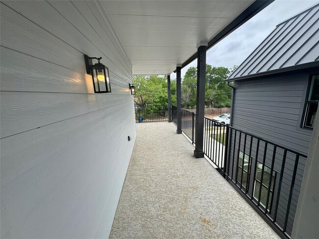 Building Photo - 5907 Coventry Ln