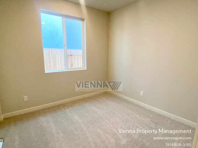 Building Photo - 7441 Moon Dream Wy