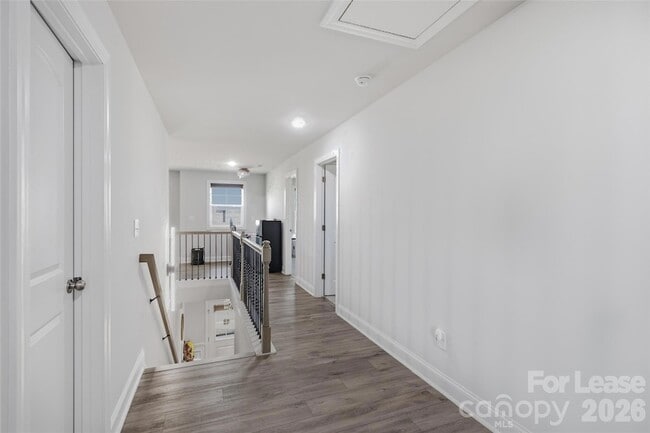 Building Photo - 1136 Ashe Mdw Dr