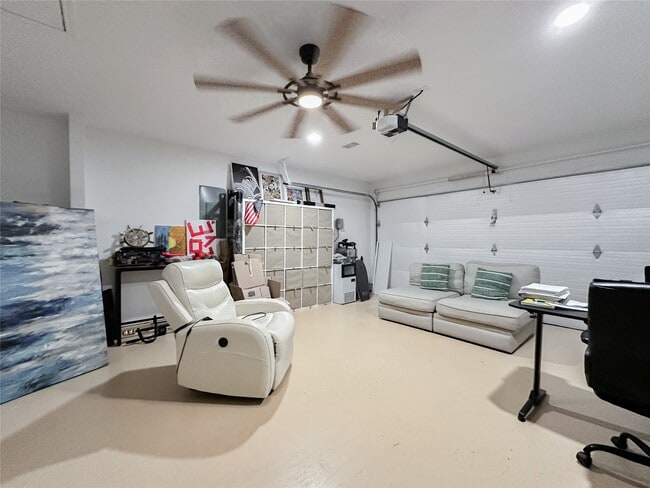 Building Photo - 21527 Violet Rdg Rd