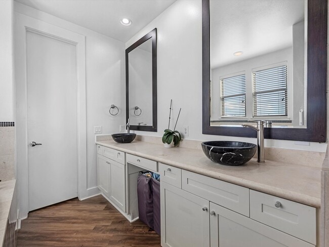 Building Photo - 3421 Gillespie St