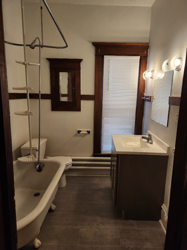 Building Photo - 1575 Coit Ave NE