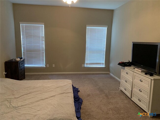 Building Photo - 5829 Worthing Dr