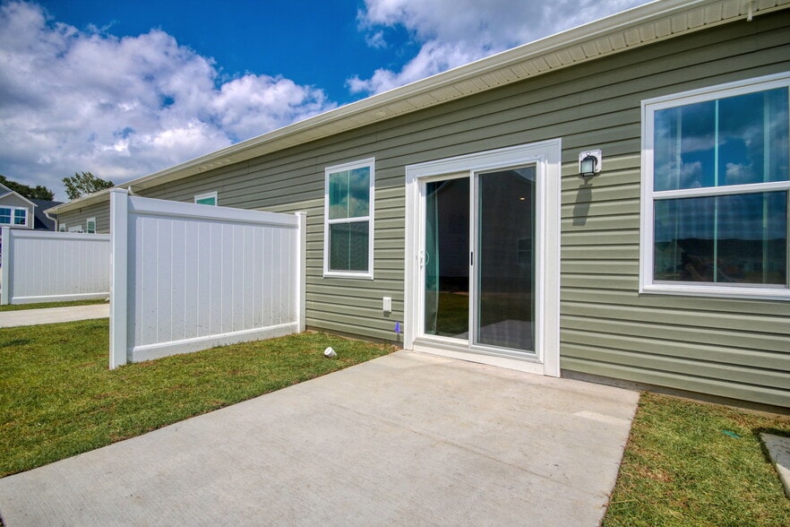 Building Photo - 508 Sea Sparrow St