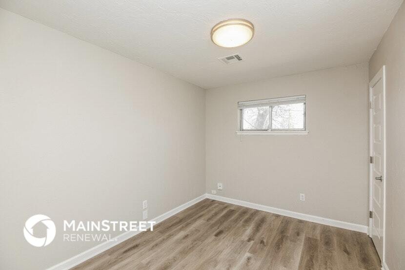 Building Photo - 5713 NW 33rd St