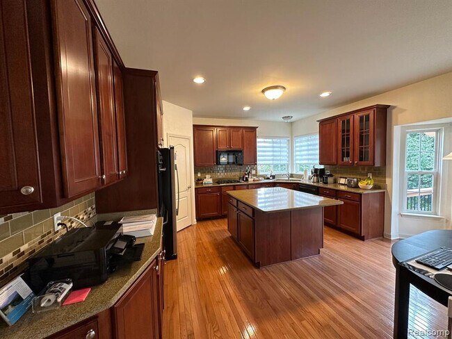Building Photo - 16491 Mulberry Way