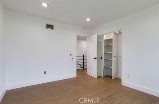 Building Photo - 5528 Voletta Pl