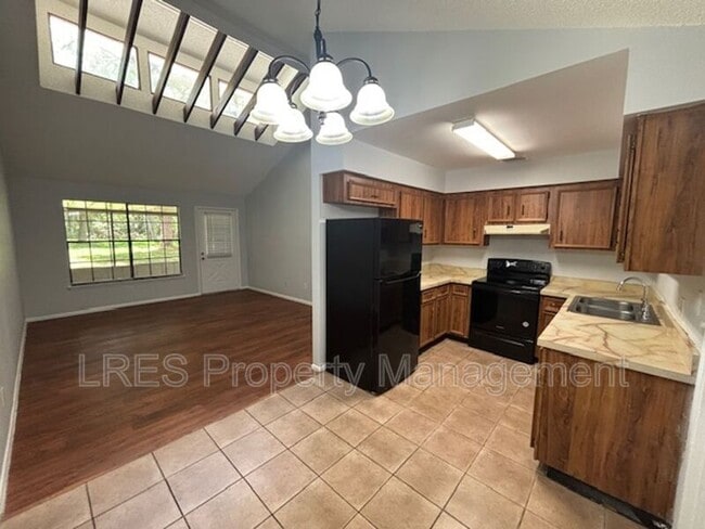 Building Photo - 4654 Lighthouse Cir