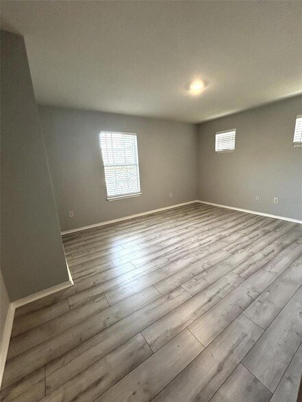 Building Photo - 4714 Chatterton Way
