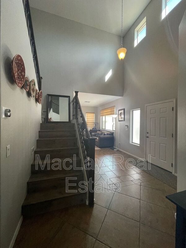 Building Photo - 1534 W Agrarian Hills Dr