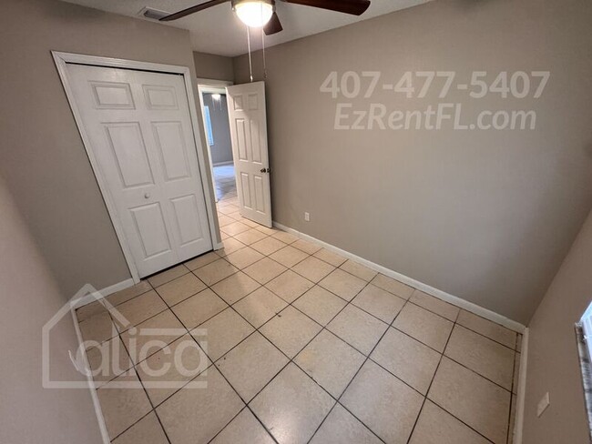 Building Photo - 906 S Holly Ave