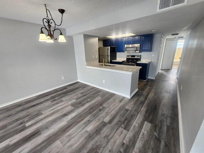 Building Photo - 2745 N Poinciana Blvd