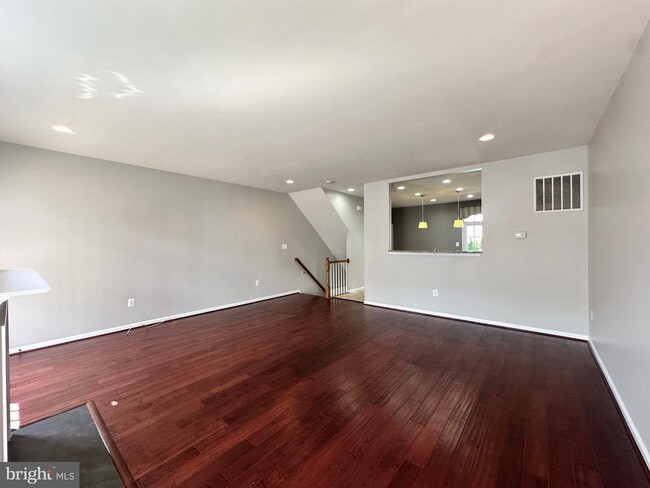 Building Photo - 42457 Malachite Terrace