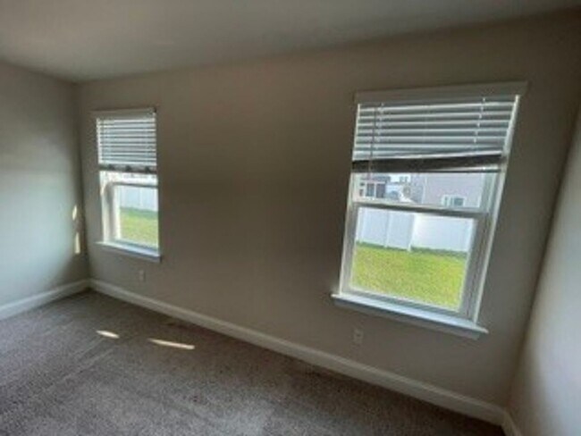 Building Photo - 4506 Skywood Ln