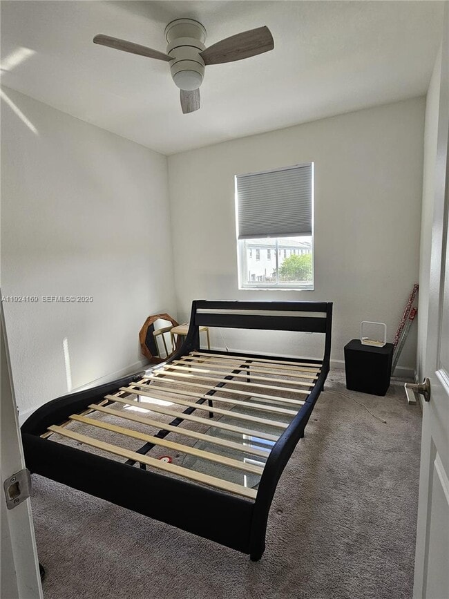 Building Photo - 2637 SE 17th St