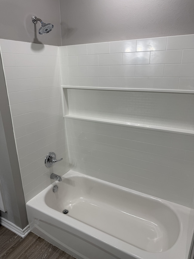 Building Photo - 1903 1/2 Fillmore