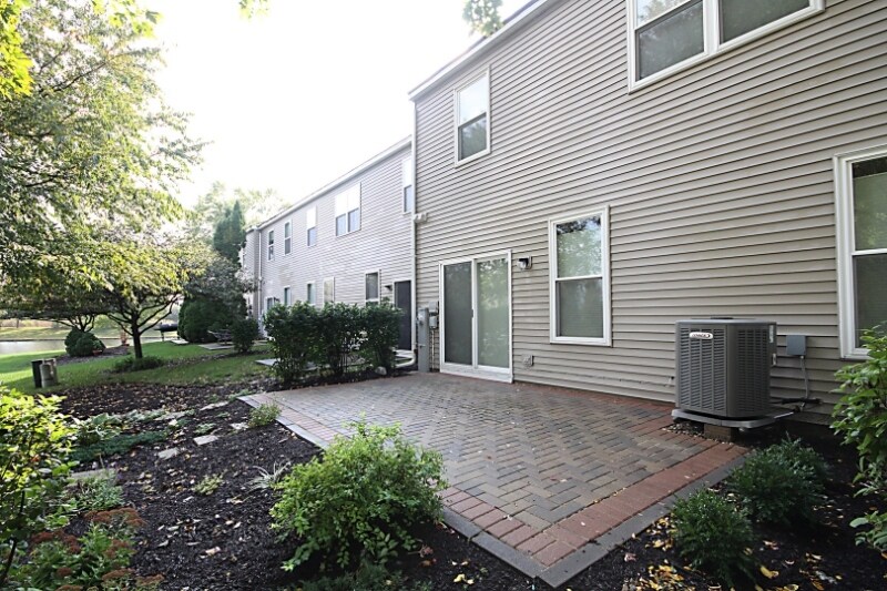 Building Photo - 3916 Granite Ct