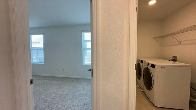 Building Photo - 8454 Sperry St