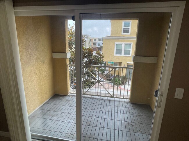 Building Photo - Beautiful and Modern Townhome in The Bay at Point Loma Condominiums