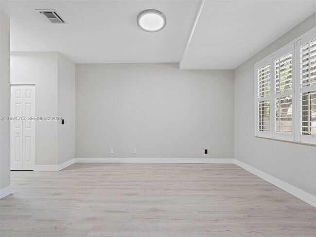 Building Photo - 4851 Bonsai Cir