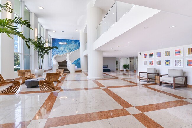 Building Photo - 10350 W Bay Harbor Dr