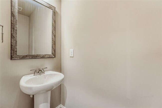 Building Photo - 2527 Pearl Rdg Trce