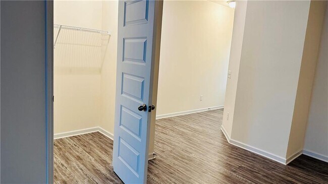 Building Photo - 212 Centennial Cir
