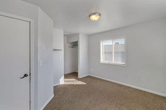 Building Photo - Charming 3 Bedroom Home in Quiet Orchard Mesa Cul-de-Sac