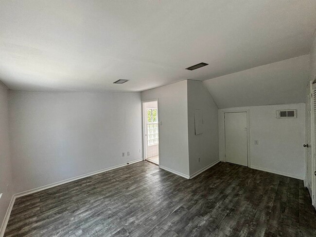 Building Photo - 378 N Highland St