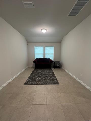 Building Photo - 6304 Dry Gulch Trl