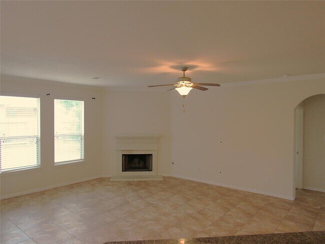 Building Photo - 24434 Sundance Spring Dr