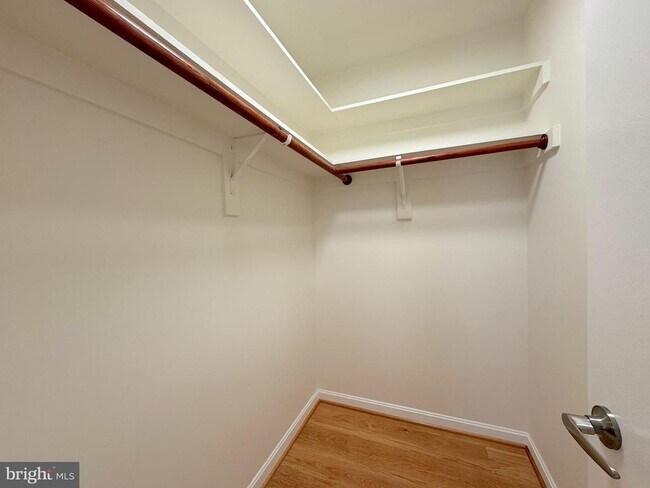 Building Photo - 1020 N Stafford St