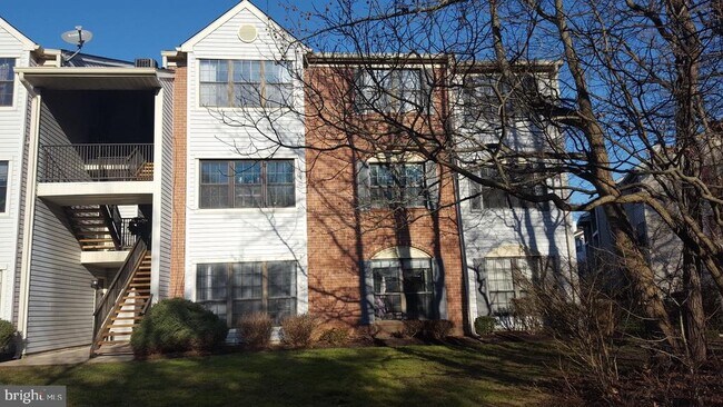 Primary Photo - 45 Joyner Ct