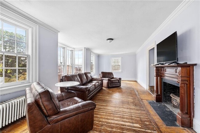 Building Photo - 34 Congdon St