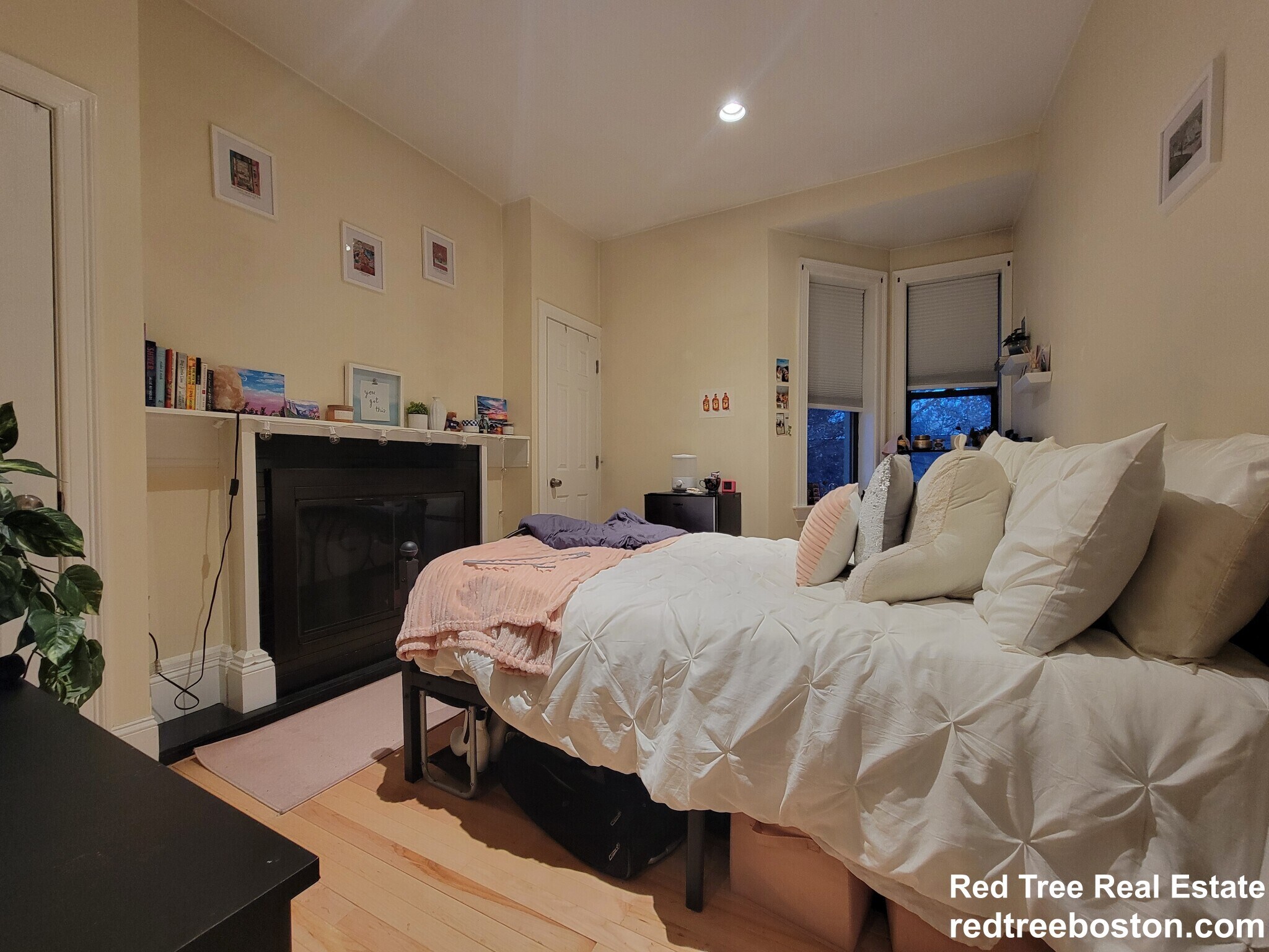 Building Photo - 1203 Beacon St