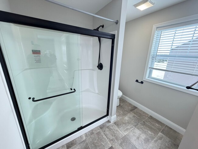 Building Photo - 754 Sedgegrass Dr