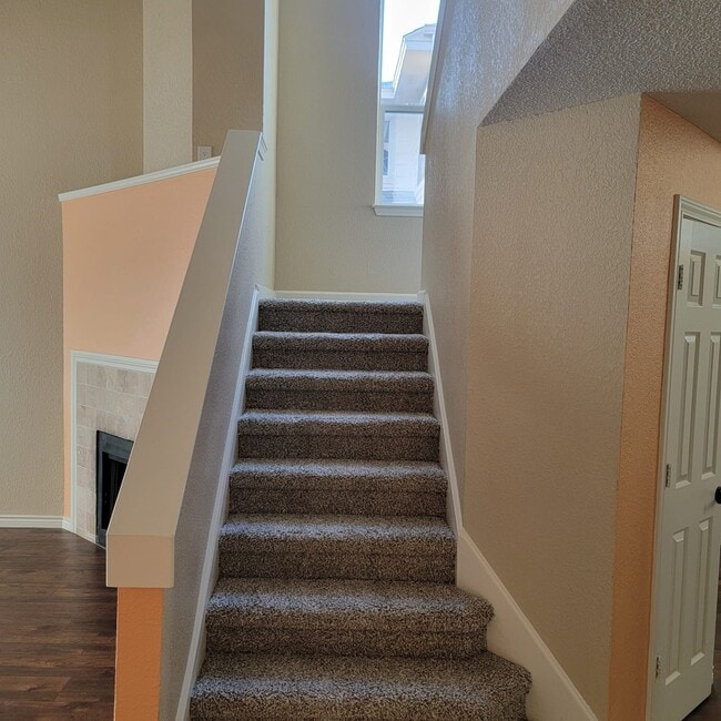 Building Photo - 6801 Tudor Dr