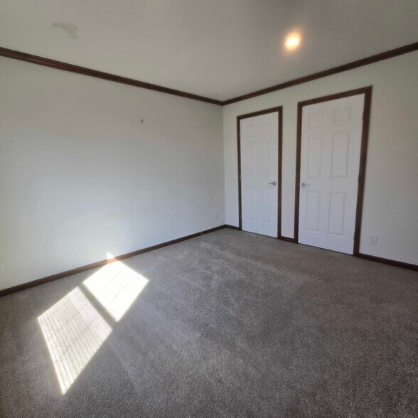 Building Photo - 318 Autumn Park Dr