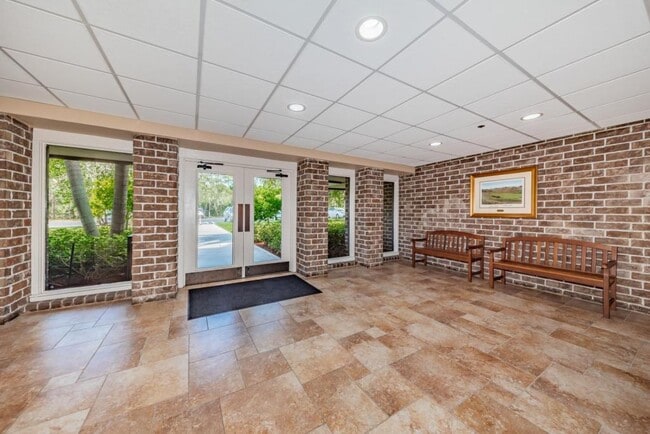 Building Photo - 36750 US Hwy 19 N