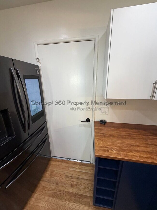 Building Photo - 3610 W 230th St