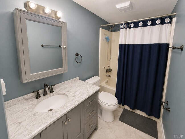 Building Photo - 2213 Tanners Ridge