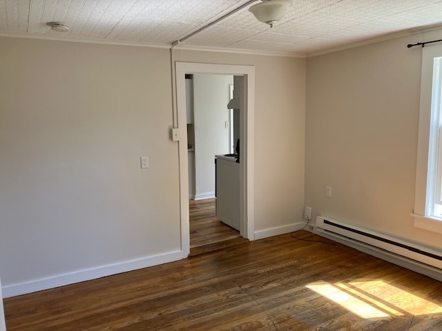 Building Photo - 10 School St