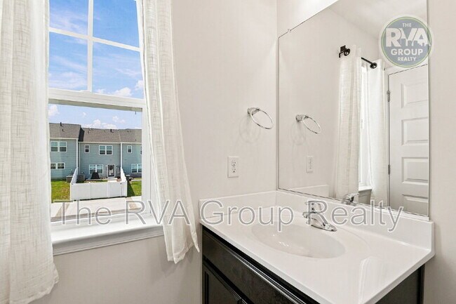 Building Photo - 3421 Pond Aly